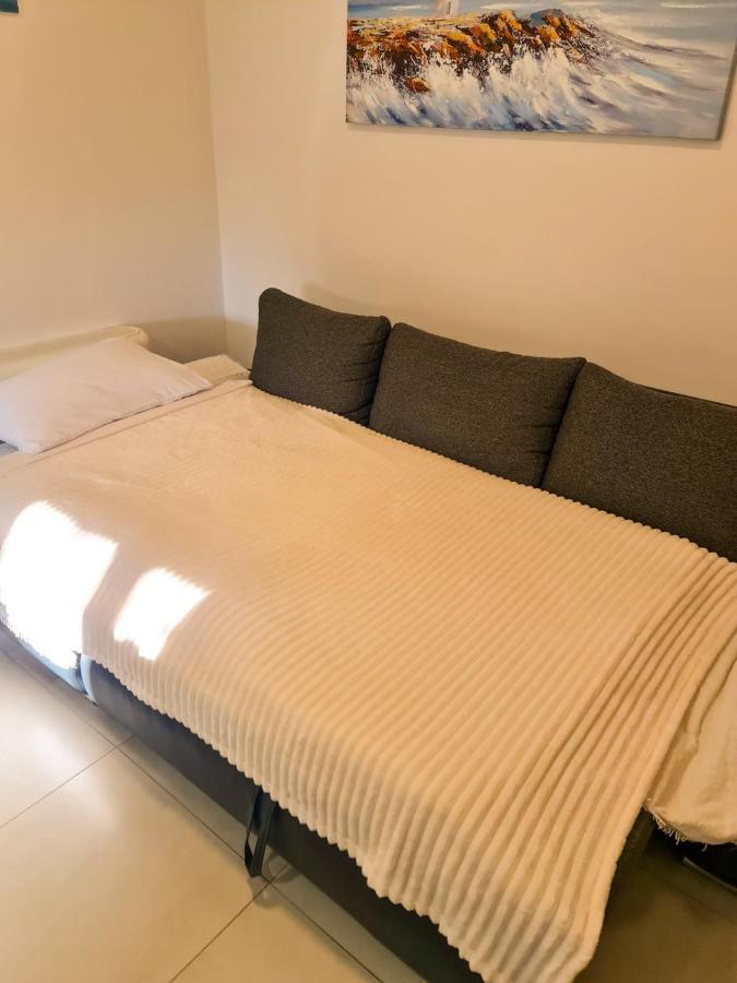 Leon Apartment Сен Екстериор снимка