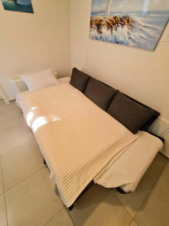 Leon Apartment Сен Екстериор снимка